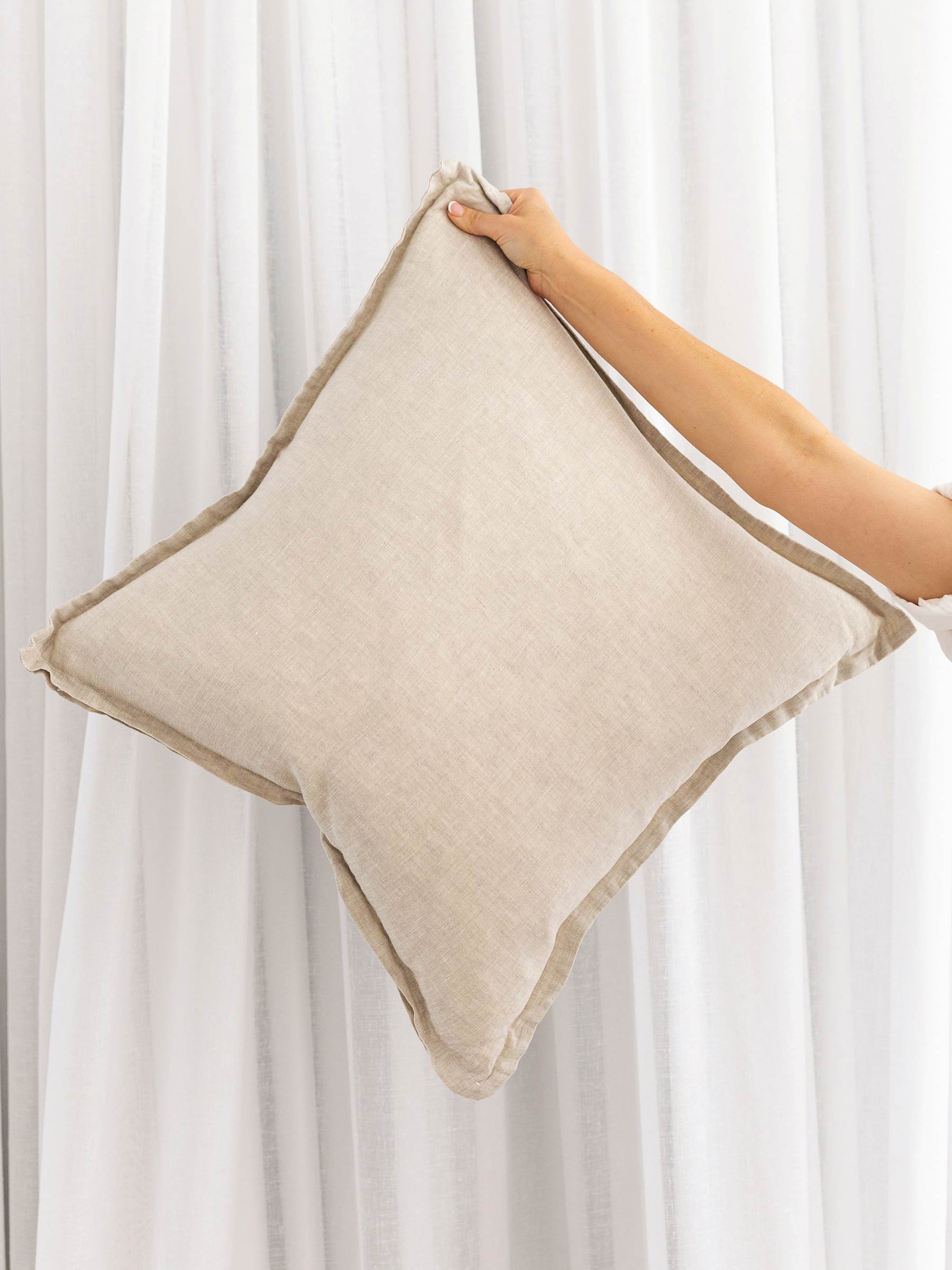 Felix Linen Cushion Natural
