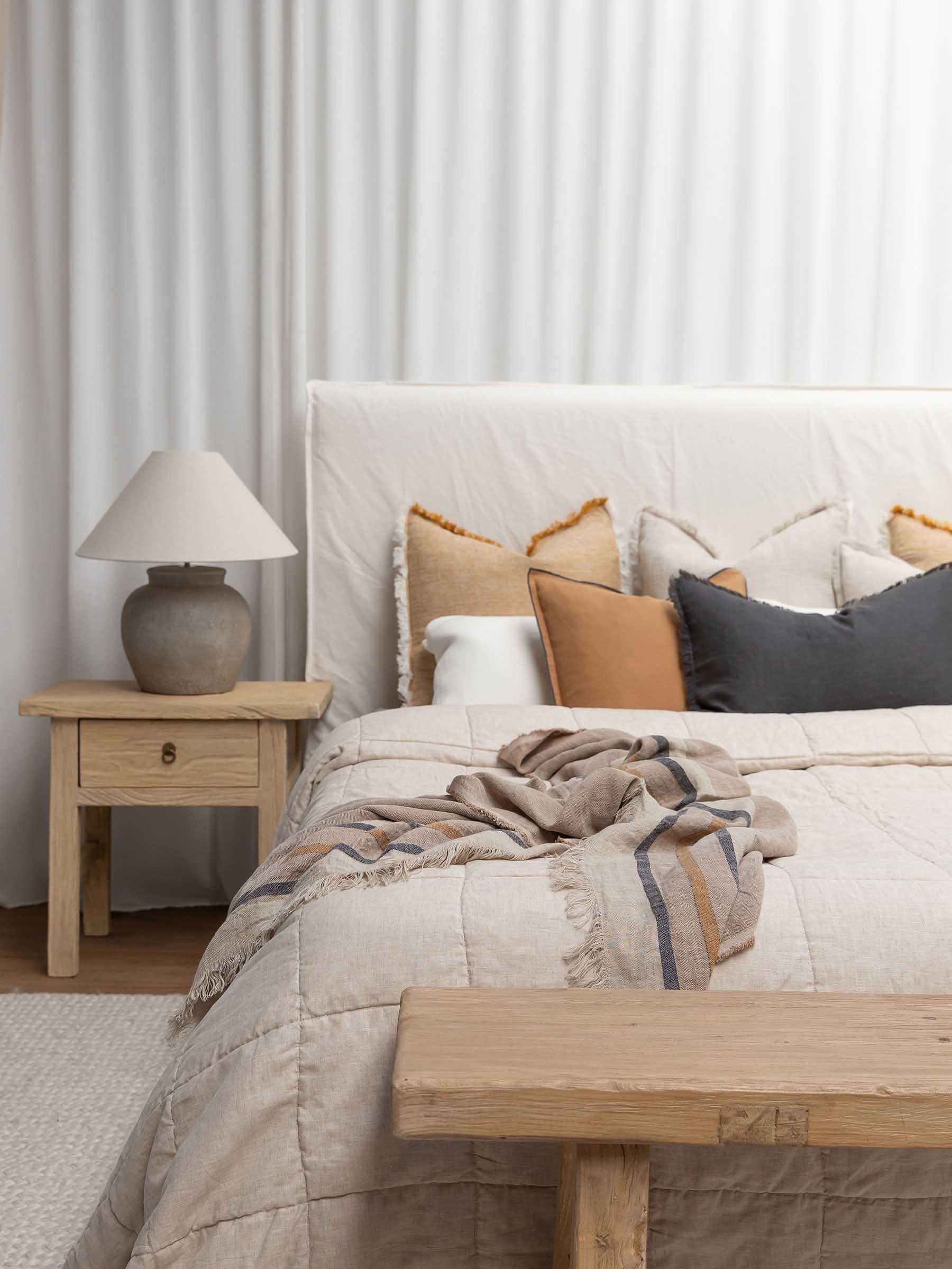 Luna Fringed Linen Cushion Pepper