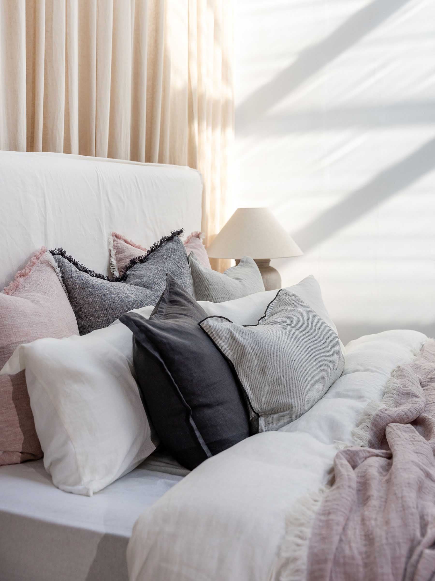 Oliver Fringed Heavy Linen Cushion Lavender Pink