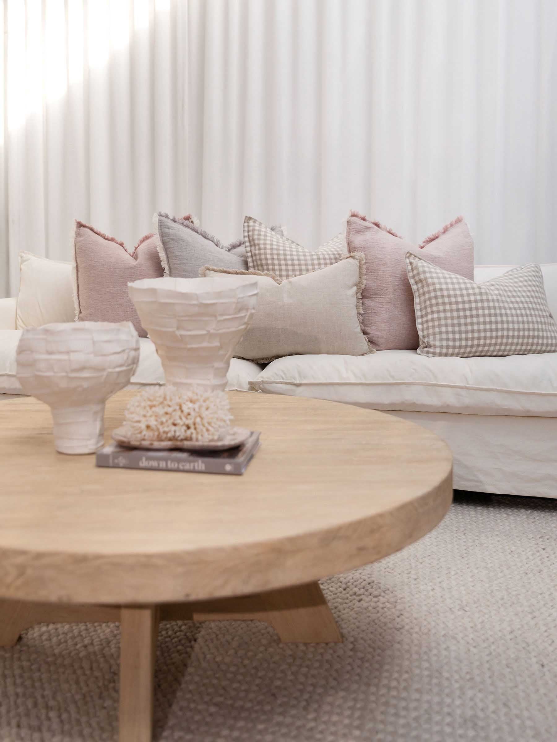 Oliver Fringed Heavy Linen Cushion Lavender Pink