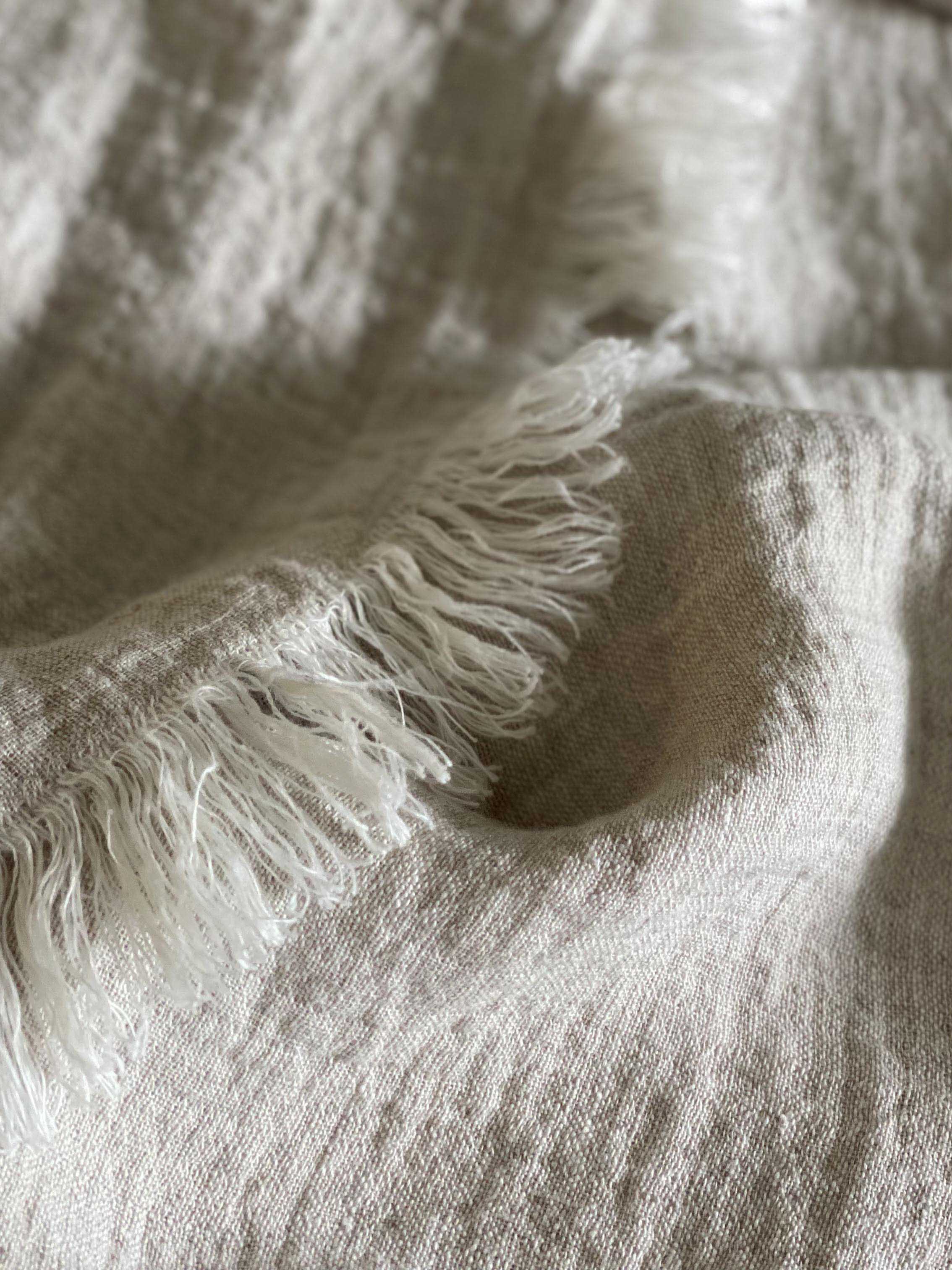 Oliver Fringed Heavy Linen Throw | Bed Cover Natural