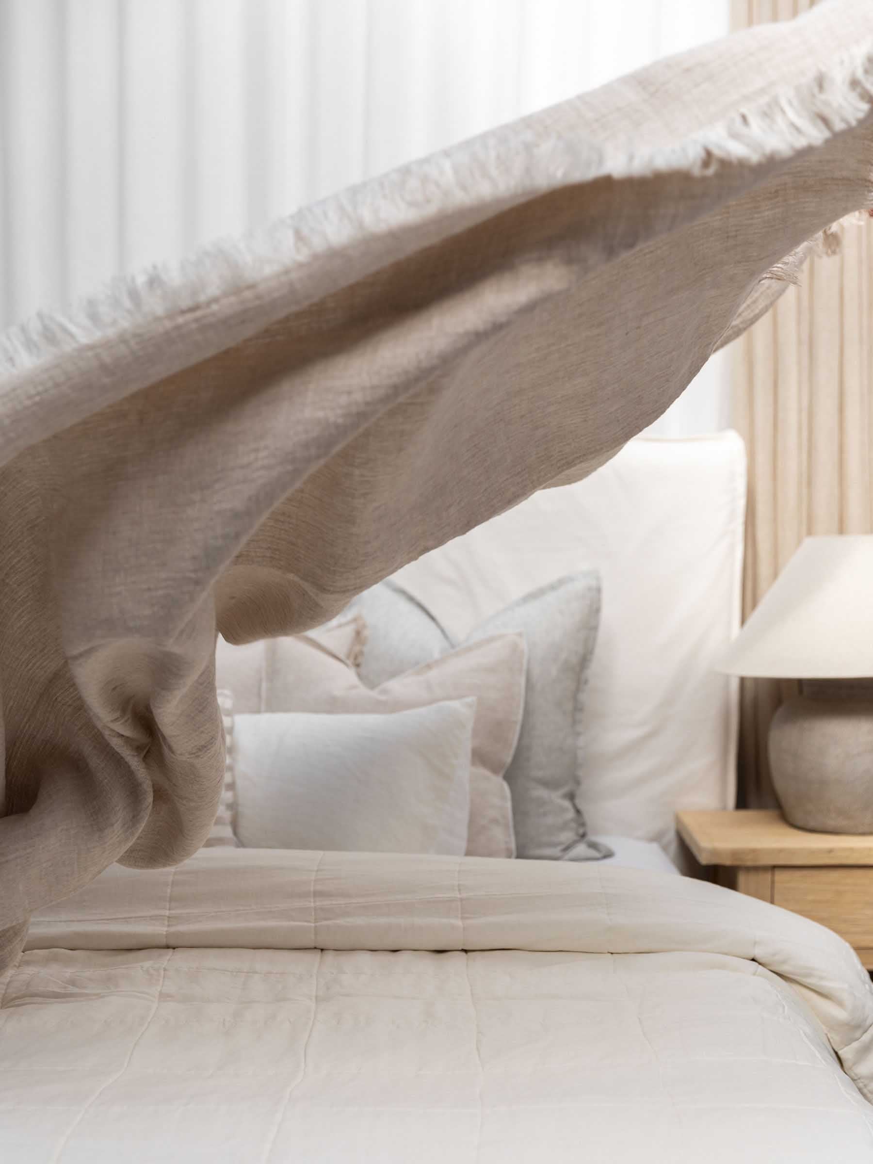 Oliver Fringed Heavy Linen Throw | Bed Cover Natural