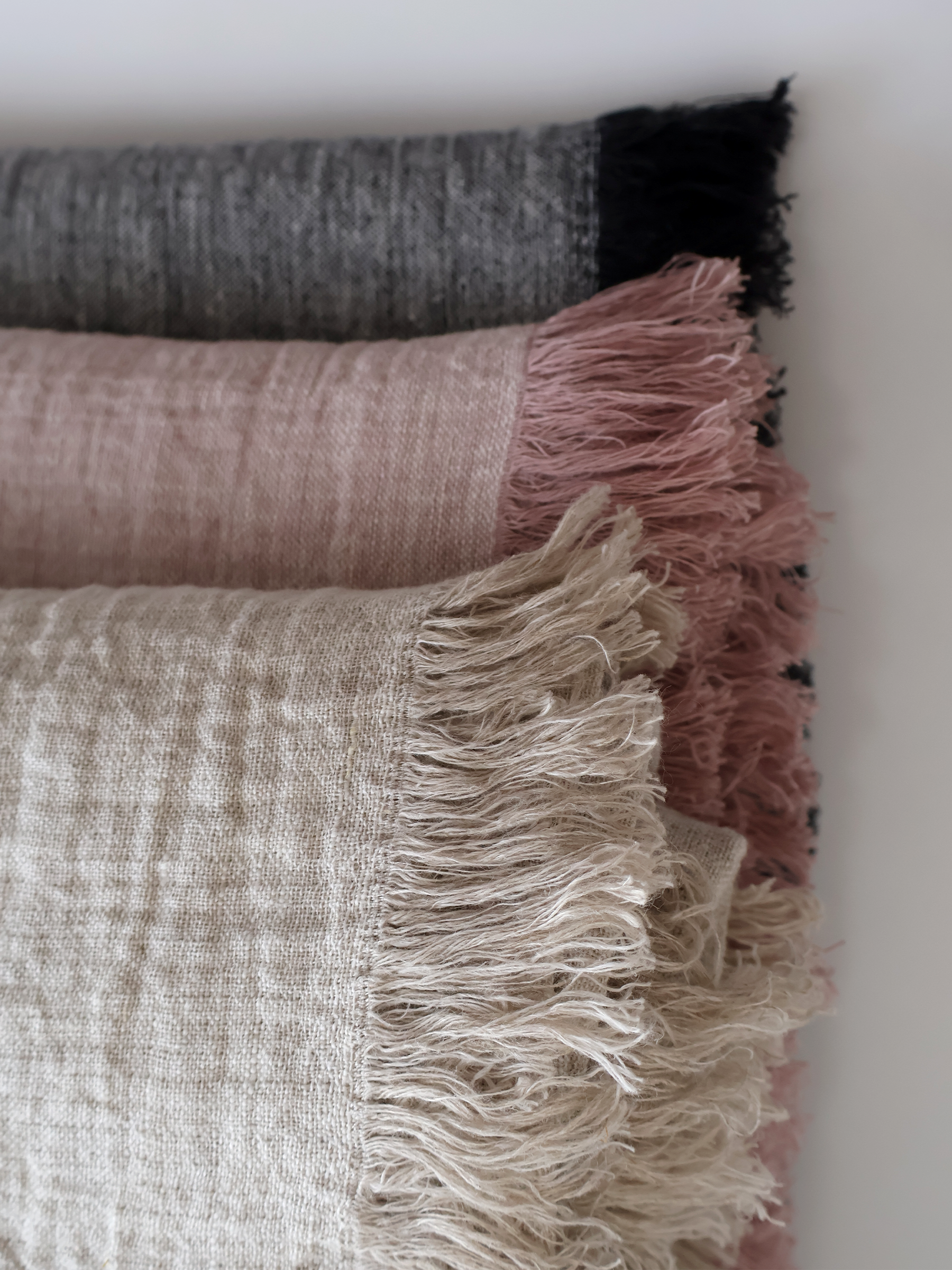 Oliver Fringed Heavy Linen Bed Cover/Throw Lavender Pink
