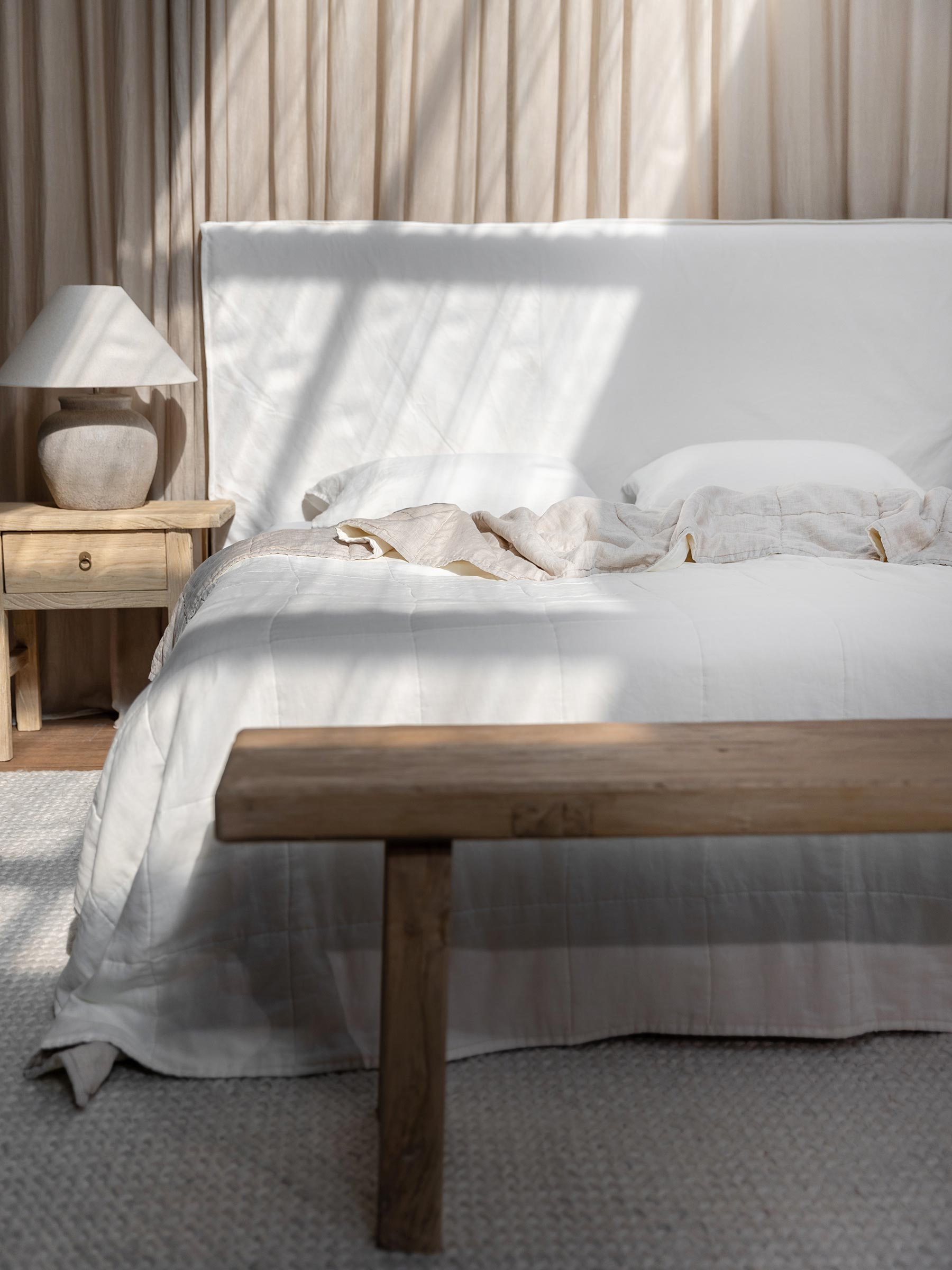 Olivia Double Sided Linen Quilt Natural/Cream with Bamboo Fill