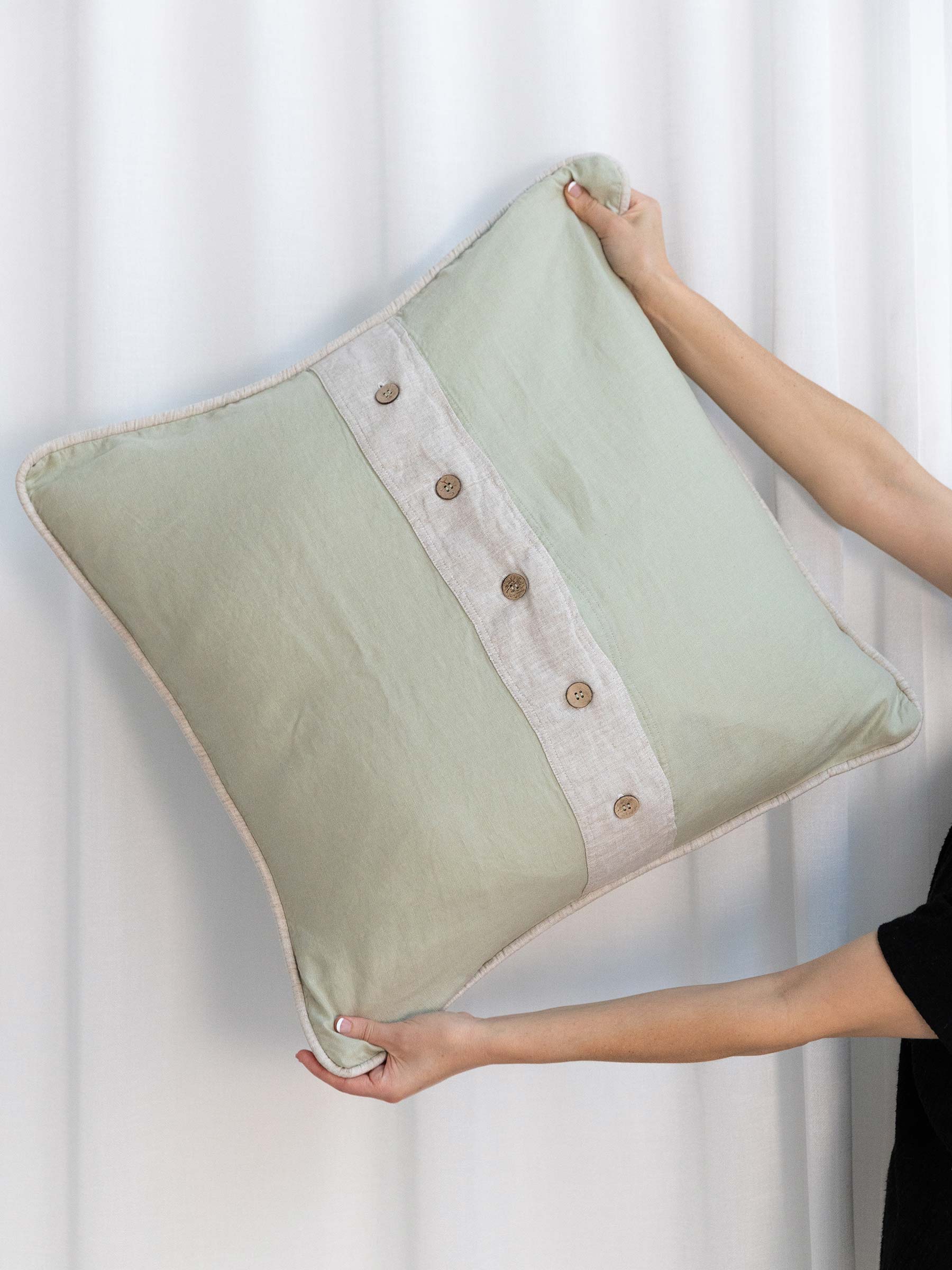 Piper Linen Cushion Gumleaf