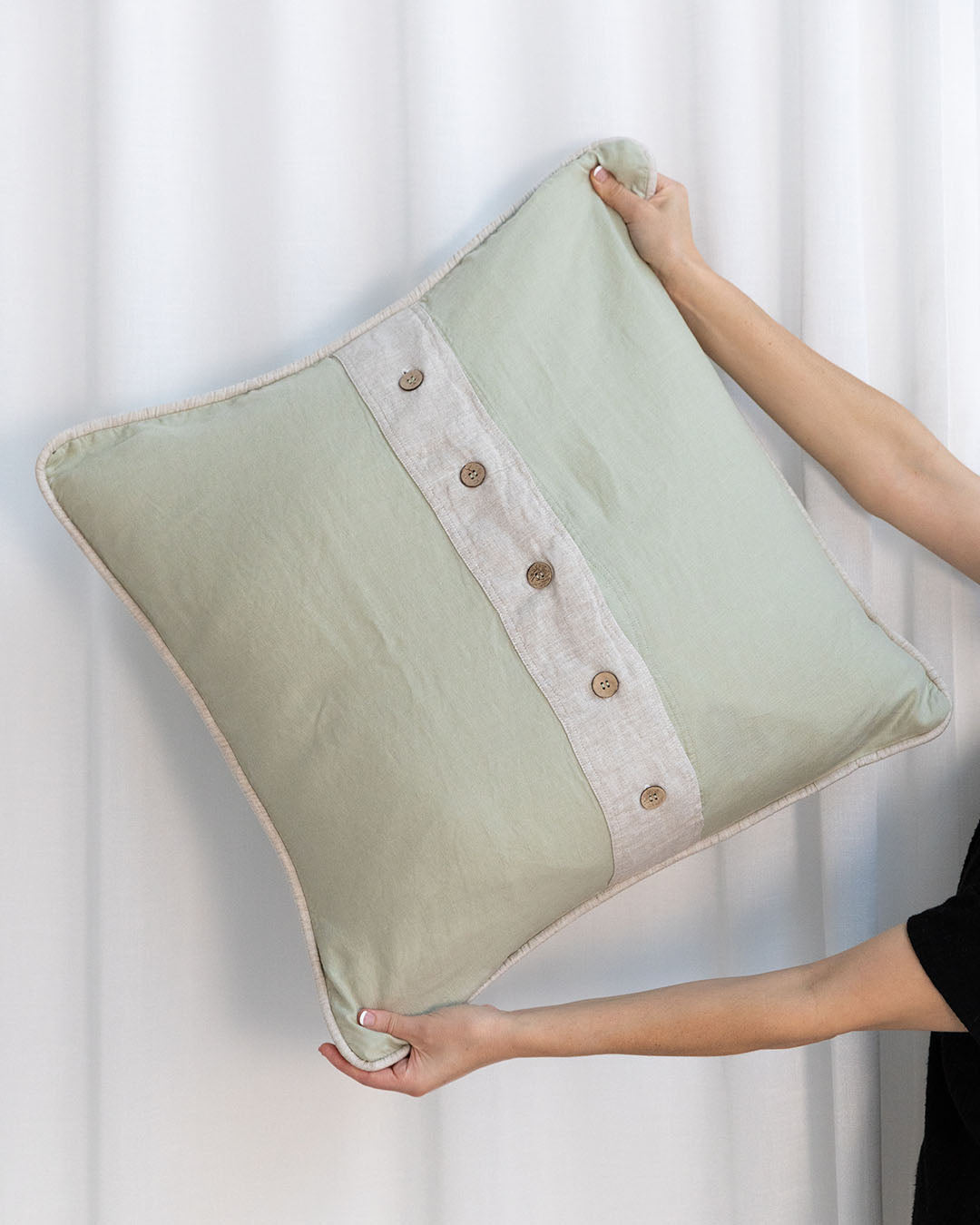 Piper Linen Cushion Gumleaf