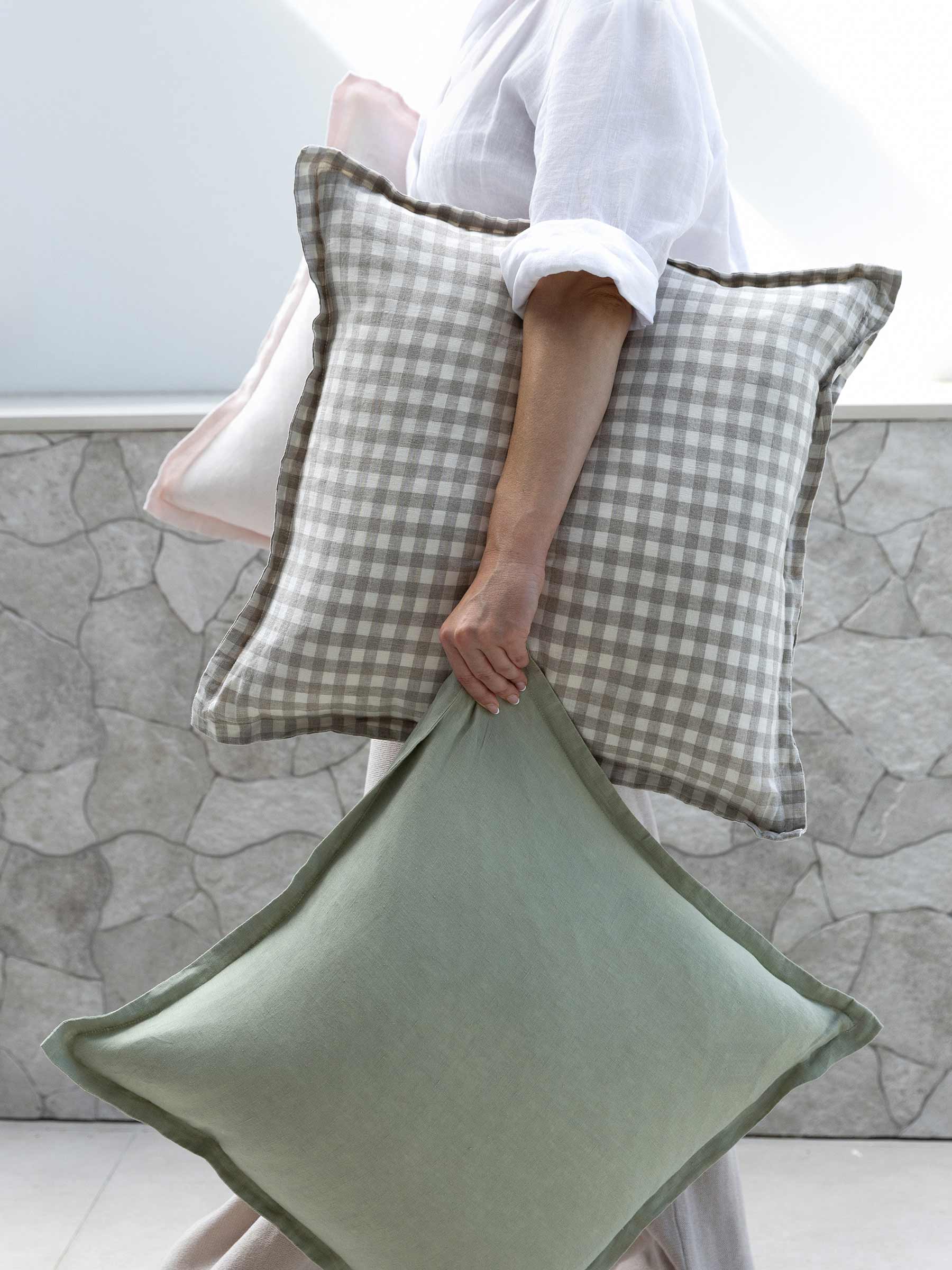 Felix Linen Cushion Gumleaf