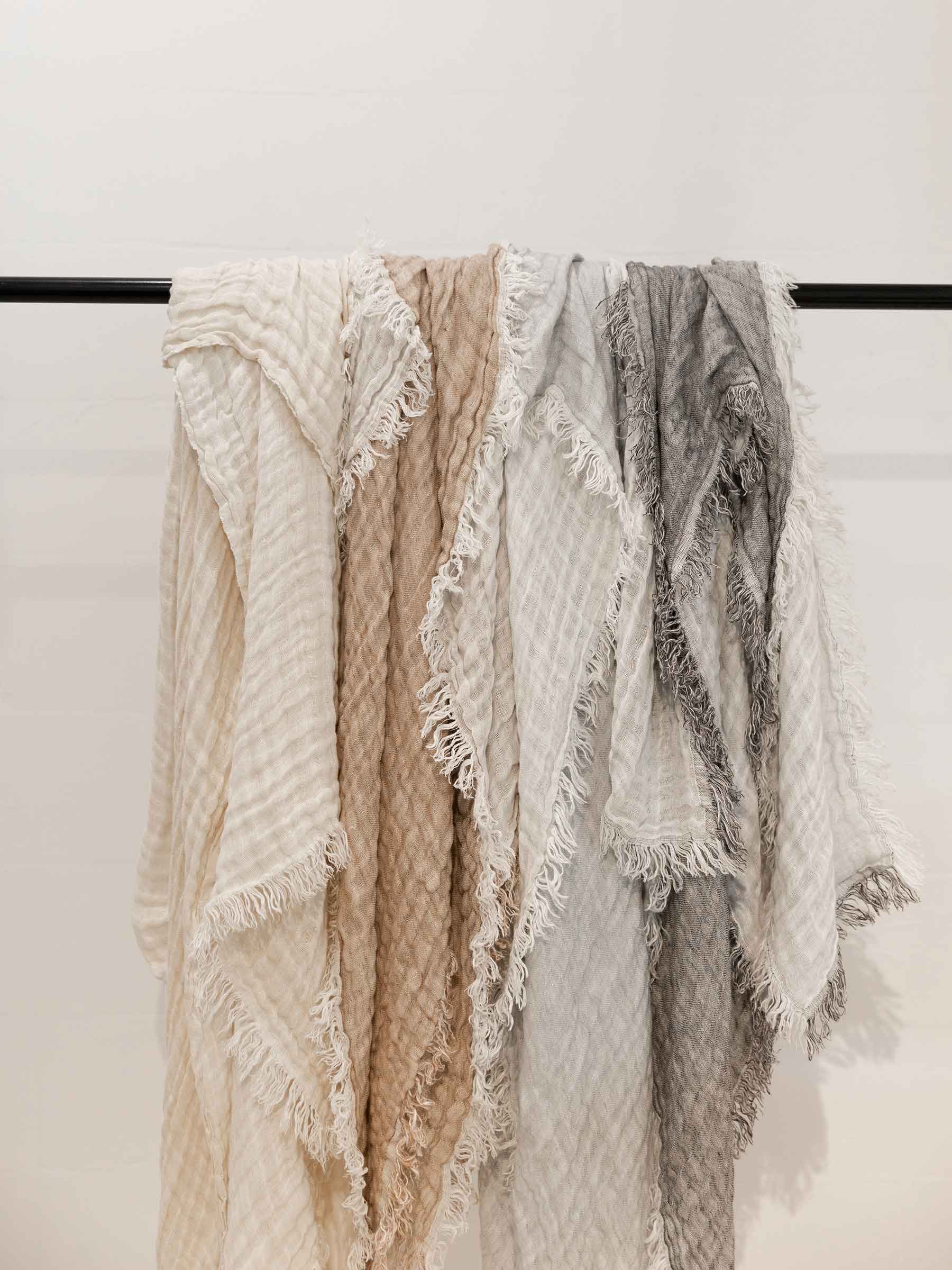 Lia Muslin Linen Throw Two Tone Vanilla