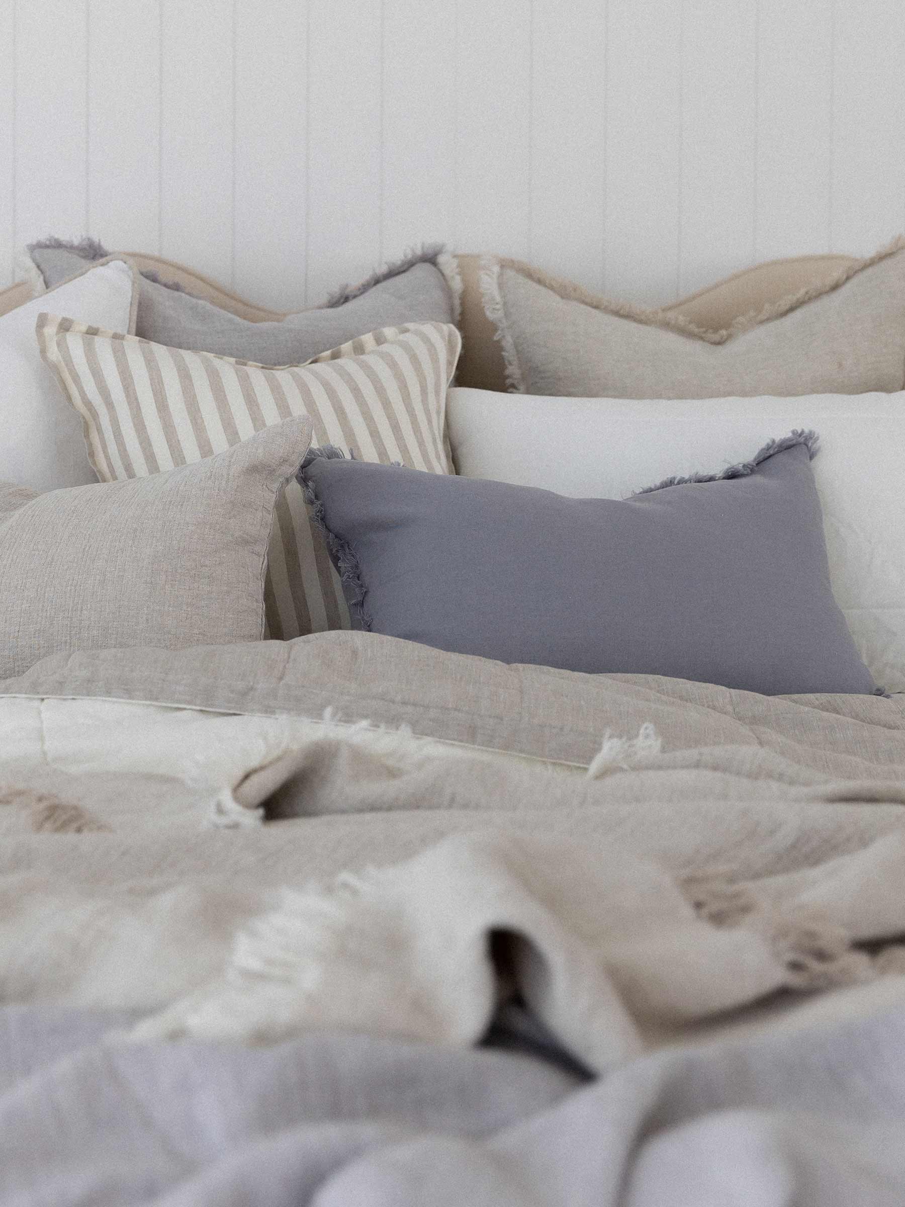 Luna Fringed Linen Cushion Soft Violet