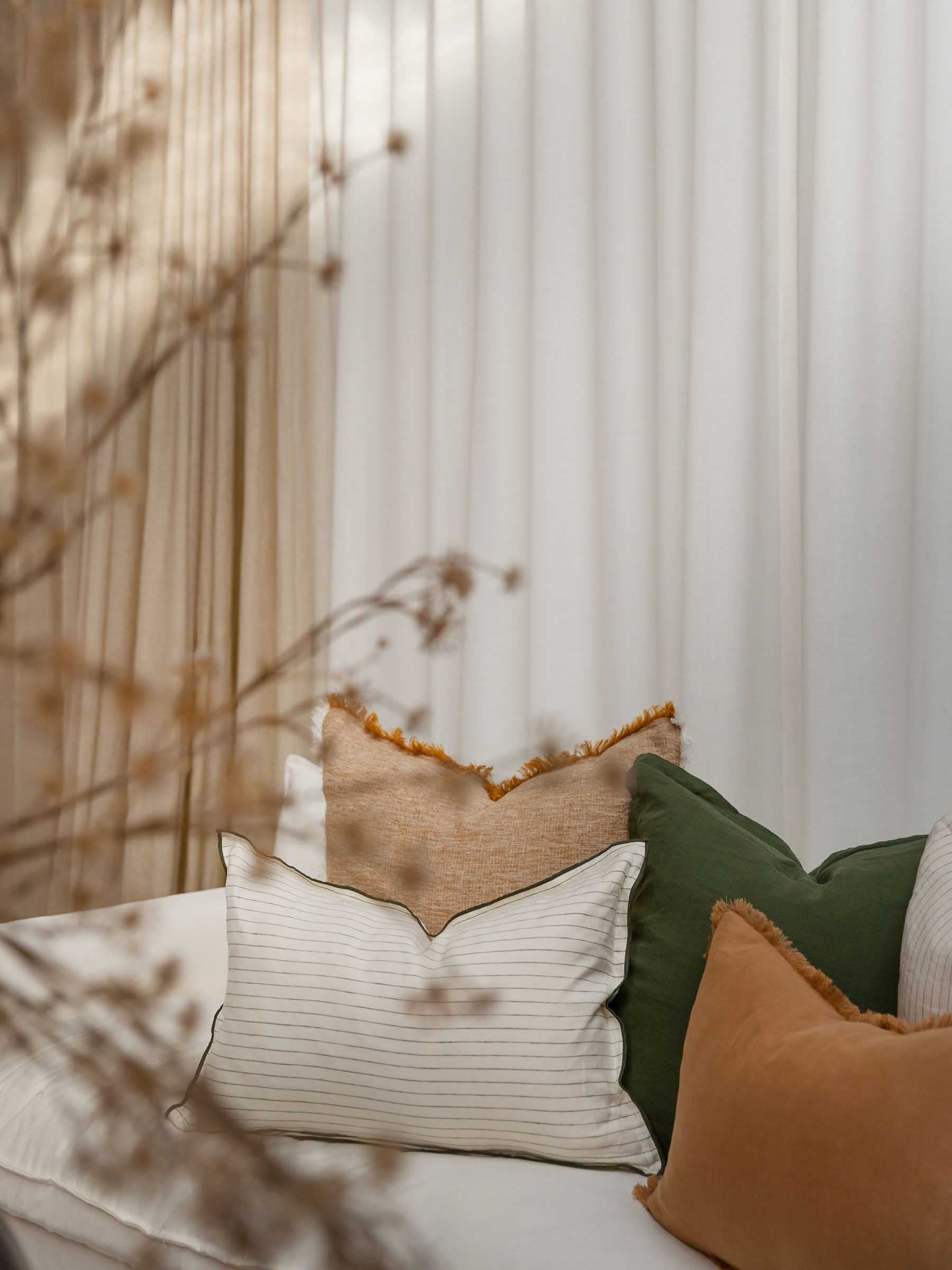 Oliver Heavy Linen Cushion Gold